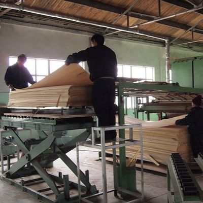 L'immaginazione ha ricomposto il legno di quercia bianca impiallaccia il grano diritto di H035DS per gli artigianato