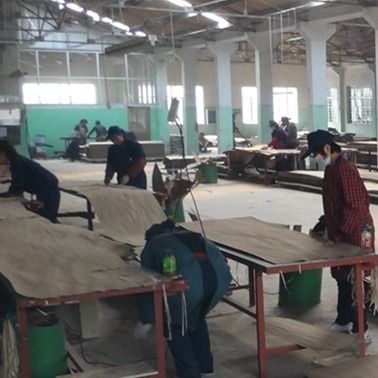 L'immaginazione ha ricomposto il legno di quercia bianca impiallaccia il grano diritto di H035DS per gli artigianato