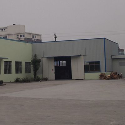 Il produttore Lengthened Size Of della Cina ha ricostituito il grano verticale H1002 dell'impiallacciatura di legno di Ledar per mobilia di buon prezzo