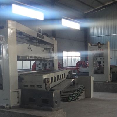 Taglio in fette ricostituito in legno di quercia d'argento Finitura di legno di quercia lunghezza 2500-3100mm Può essere personalizzato per il rivestimento delle pareti
