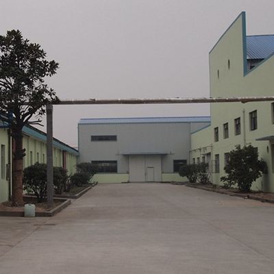 Il produttore Lengthened Size Of della Cina ha ricostituito il grano verticale H1002 dell'impiallacciatura di legno di Ledar per mobilia di buon prezzo