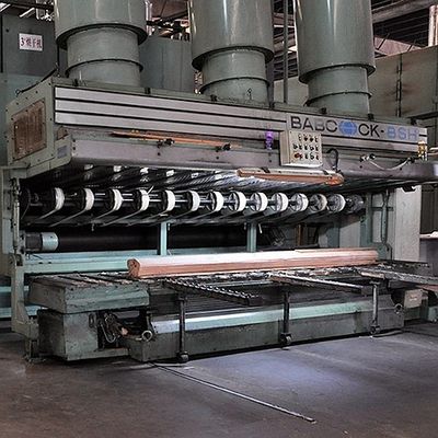 Il quarto naturale americano dell'impiallacciatura di legno di quercia spessore 0.5-0.55mm del grado del AAA grano diritto/ha tagliato per il fronte Cina del Governo