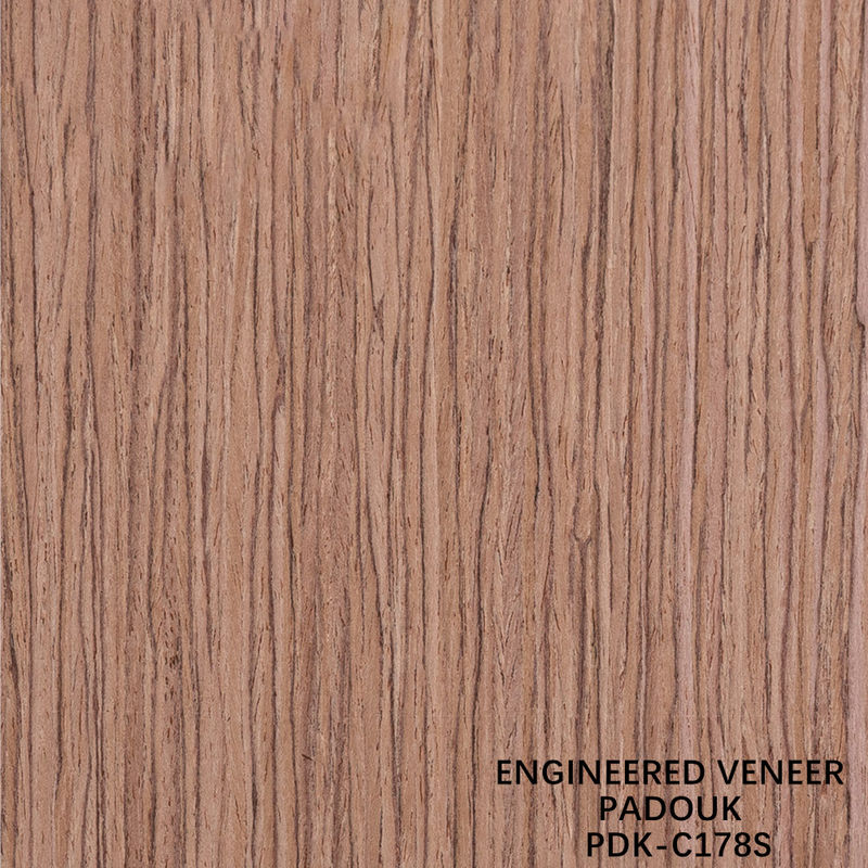 Ingegneria del legno Veneer Padouk Straight Grain Slice Cut Technics Spessore 0,5 mm per la faccia del gabinetto